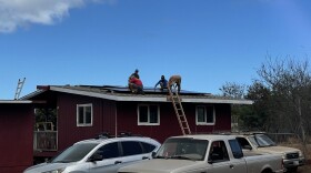 Hoʻāhu Energy installs solar panels on a single-family home.