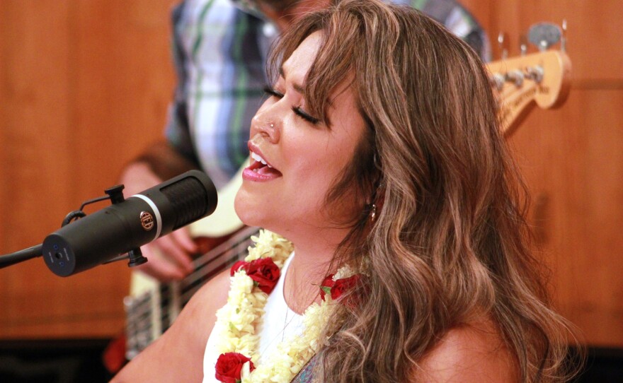 Hawaiʻi's much-loved R&B songstress, Keilana.